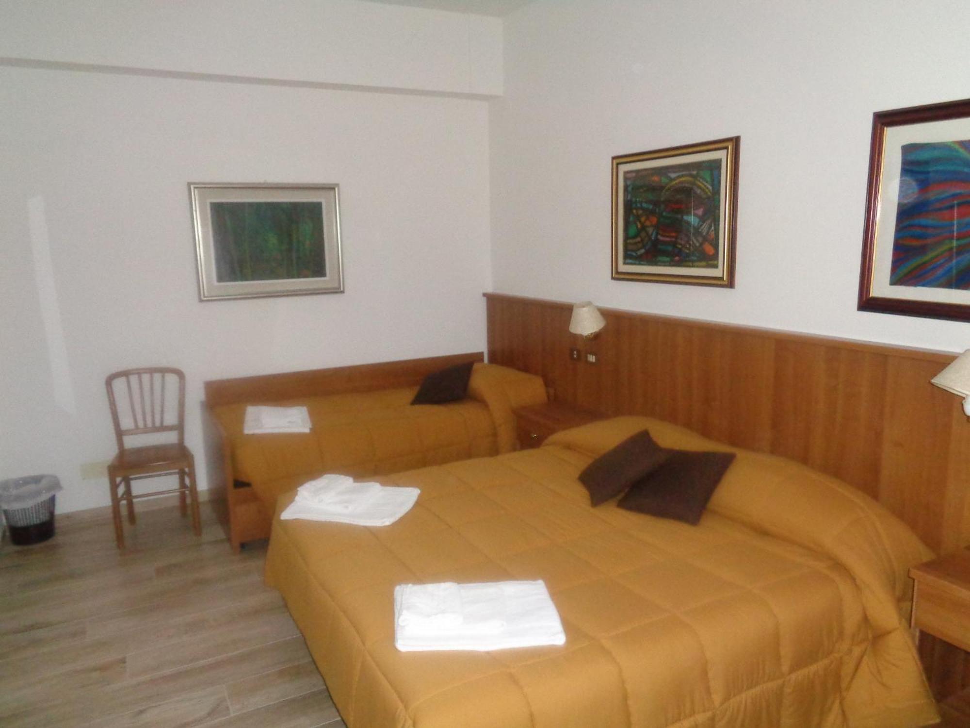 Hotel Rosati К'юзі Екстер'єр фото